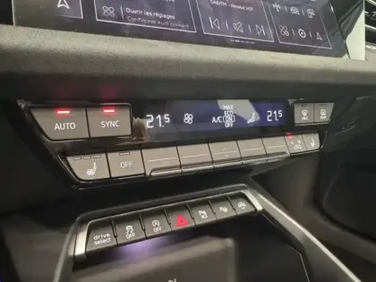 Photo 30 Audi A3 S3 Berline TFSI 333 S tronic 7 Quattro