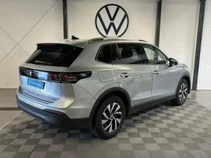 Photo 35 Volkswagen Tiguan  1.5 eTSI 131ch DSG7