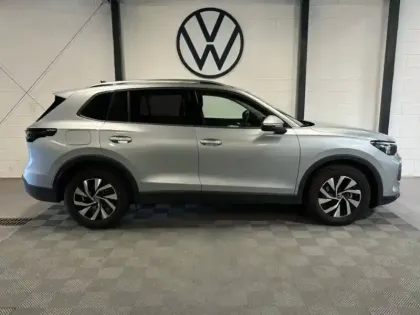 Photo 36 Volkswagen Tiguan  1.5 eTSI 131ch DSG7