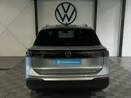 Photo 38 Volkswagen Tiguan  1.5 eTSI 131ch DSG7