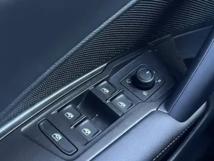 Photo 47 Volkswagen Tiguan  1.5 eTSI 131ch DSG7