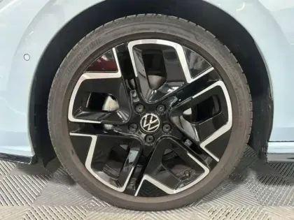 Photo 12 Volkswagen Golf  1.5 eTSI EVO2 150 DSG7