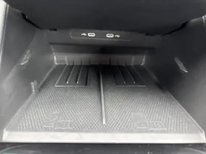 Photo 9 Volkswagen Tiguan  1.5 eTSI 150ch DSG7