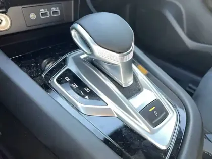 Photo 11 Renault Arkana  E-Tech full hybrid 145 GSR2