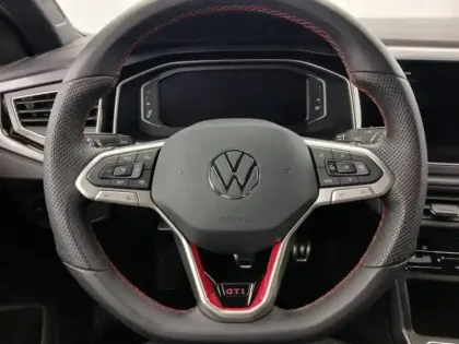 Photo 12 Volkswagen Polo  2.0 TSI 207 S&S DSG7