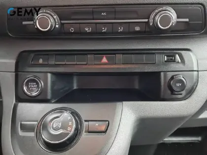 Photo 35 Toyota Proace  CABINE APPROFONDIE MEDIUM 2.0L 140 D-4D BVA8