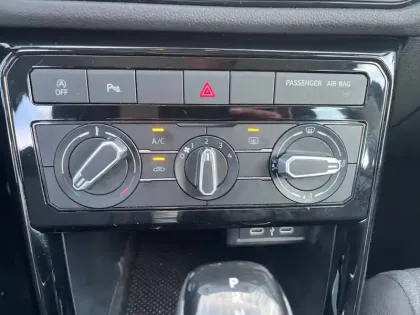 Photo 21 Volkswagen T-cross  1.0 TSI 116 Start/Stop DSG7