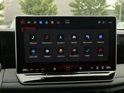 Photo 23 Volkswagen Tiguan  1.5 eTSI 150ch DSG7