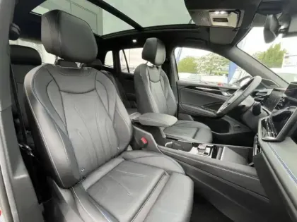 Photo 9 Volkswagen Tiguan  1.5 eTSI 150ch DSG7