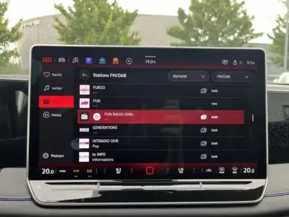 Photo 25 Volkswagen Tiguan  1.5 eTSI 150ch DSG7