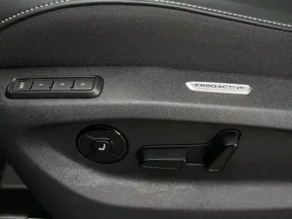 Photo 12 Volkswagen Tiguan  1.5 eTSI 150ch DSG7