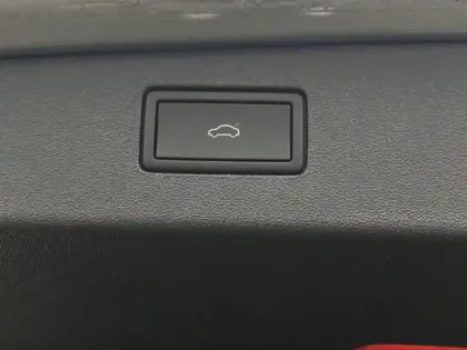 Photo 10 Volkswagen Tiguan  1.5 eTSI 150ch DSG7