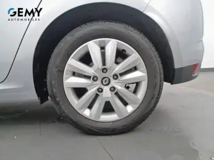 Photo 37 Renault Megane Mégane IV Berline TCe 115 FAP - 21N