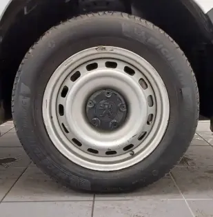 Photo 25 Peugeot Partner  FOURGON STANDARD 650 KG BLUEHDI 100 S&S BVM5