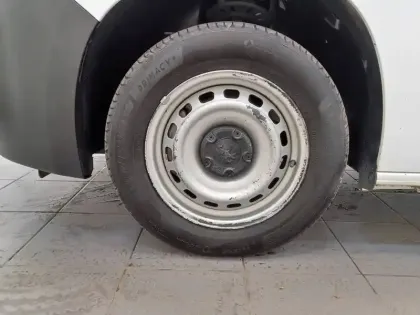 Photo 16 Peugeot Partner  FOURGON STANDARD 650 KG BLUEHDI 100 S&S BVM5