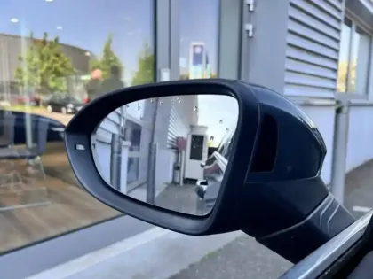 Photo 13 Volkswagen Golf  1.4 Hybrid Rechargeable OPF 204 DSG6