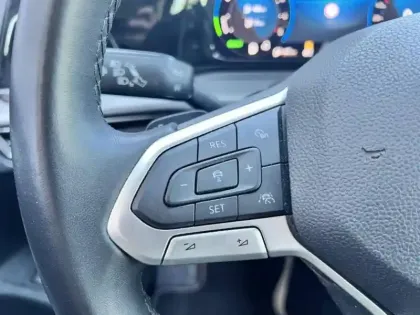 Photo 16 Volkswagen Golf  1.4 Hybrid Rechargeable OPF 204 DSG6