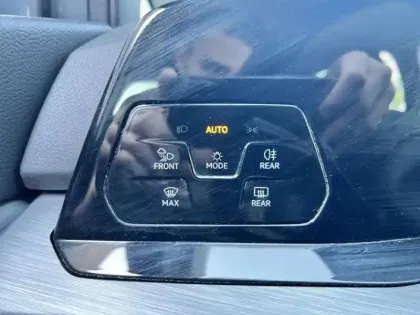 Photo 18 Volkswagen Golf  1.4 Hybrid Rechargeable OPF 204 DSG6