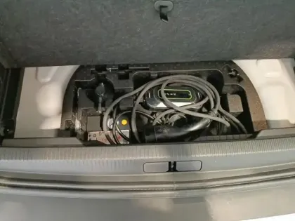 Photo 26 Peugeot 2008  Electrique 136 ch GT