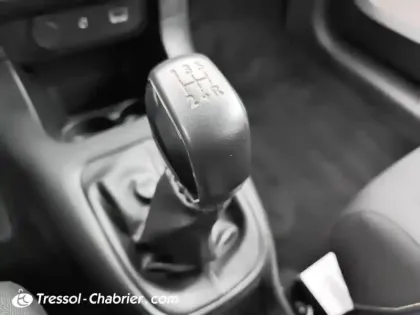 Photo 23 Citroën C3  BlueHDi 100 S&S Feel