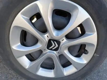 Photo 8 Citroën C3  BlueHDi 100 S&S BVM5 Feel