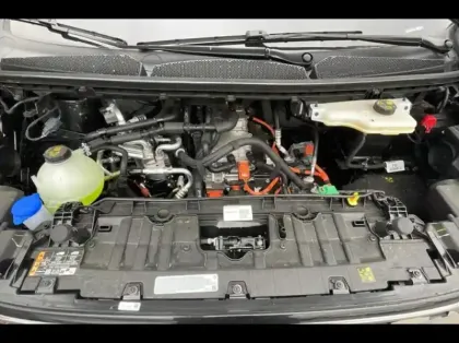 Photo 14 Ford Transit Custom  Fg 320 L1H1 Electrique 160 kW 218ch Limited