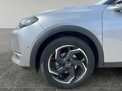 Photo 8 DS DS 3  Crossback Essence 130 Grand Chic Automatique