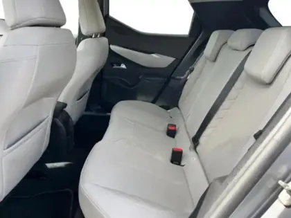 Photo 11 DS DS 3  Crossback Essence 130 Grand Chic Automatique