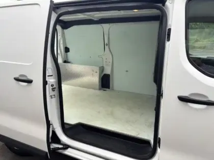 Photo 7 Toyota Proace  Compact 115 D-4D Dynamic