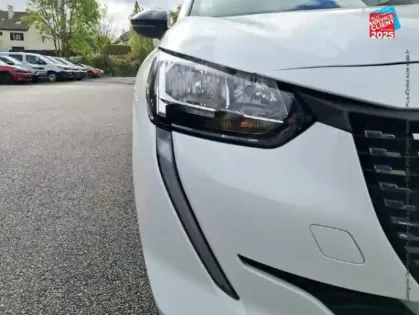 Photo 12 Peugeot 208  Affaire 1.2 PureTech 75ch S/S Premium