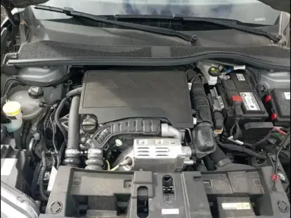 Photo 27 Jeep Avenger  1.2 Turbo T3 100ch Altitude +