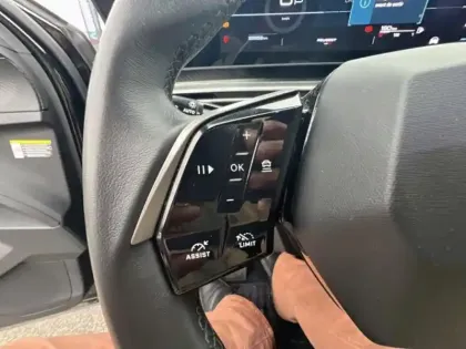 Photo 28 Peugeot 3008  1.2 Hybrid 136ch Allure e-DCS6