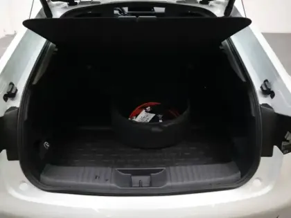 Photo 13 Toyota Prius Hybride Rechargeable 223ch Design PHEV 2.0L