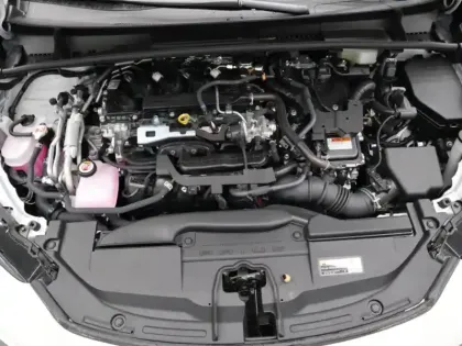 Photo 18 Toyota Prius Hybride Rechargeable 223ch Design PHEV 2.0L