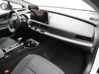 Photo 17 Toyota Prius Hybride Rechargeable 223ch Design PHEV 2.0L