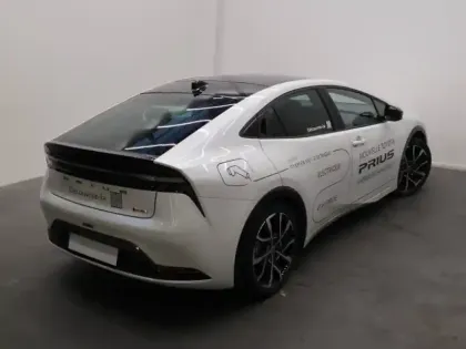 Photo 5 Toyota Prius Hybride Rechargeable 223ch Design PHEV 2.0L