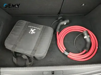 Photo 20 Peugeot 208  Electrique 50 kWh 136ch