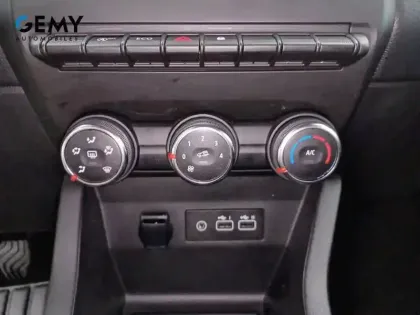 Photo 53 Renault Clio Gén. V (BJA) Ph1 NG Equilibre 5