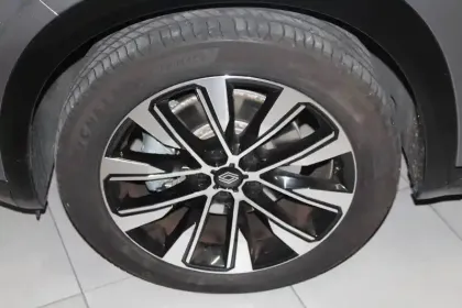 Photo 22 Renault Austral  E-Tech full hybrid 200 GSR2