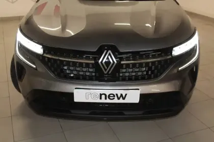 Photo 55 Renault Austral  E-Tech full hybrid 200 GSR2