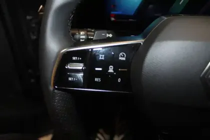 Photo 35 Renault Austral  E-Tech full hybrid 200 GSR2