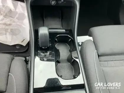 Photo 13 Volvo Xc40  Recharge 231 ch 1EDT