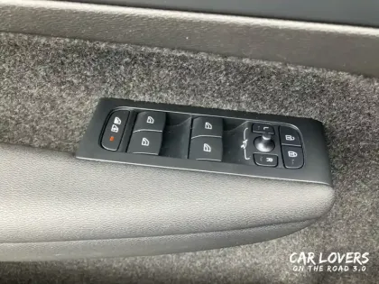 Photo 19 Volvo Xc40  Recharge 231 ch 1EDT