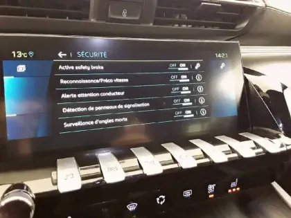 Photo 72 Peugeot 508  Hybrid4 360 e-EAT8 Peugeot Sport Engineered