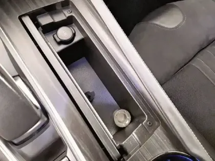 Photo 75 Peugeot 508  Hybrid4 360 e-EAT8 Peugeot Sport Engineered