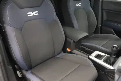 Photo 18 Dacia Duster  Mild Hybrid 130