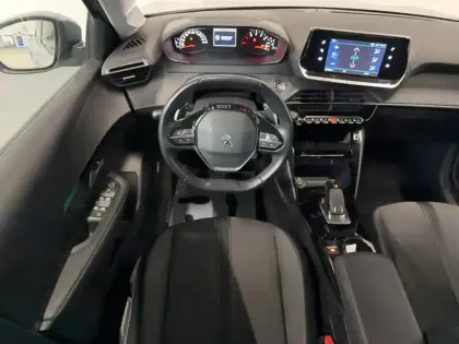 Photo 16 Peugeot 208  PureTech 100 S&S EAT8