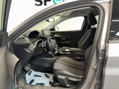 Photo 8 Peugeot 208  PureTech 100 S&S EAT8