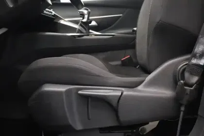 Photo 28 Peugeot 3008  BlueHDi 130ch S&S BVM6