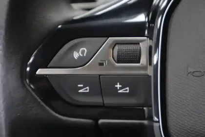 Photo 11 Peugeot 3008  BlueHDi 130ch S&S BVM6